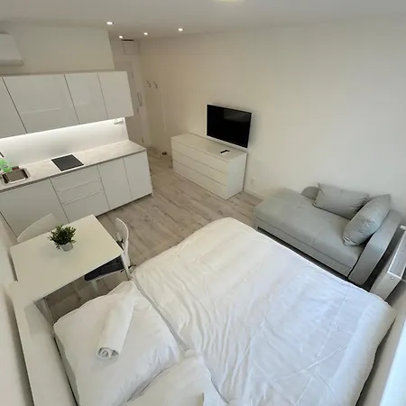 Krásny - Neďaleko Centra Apartamento Bratislava